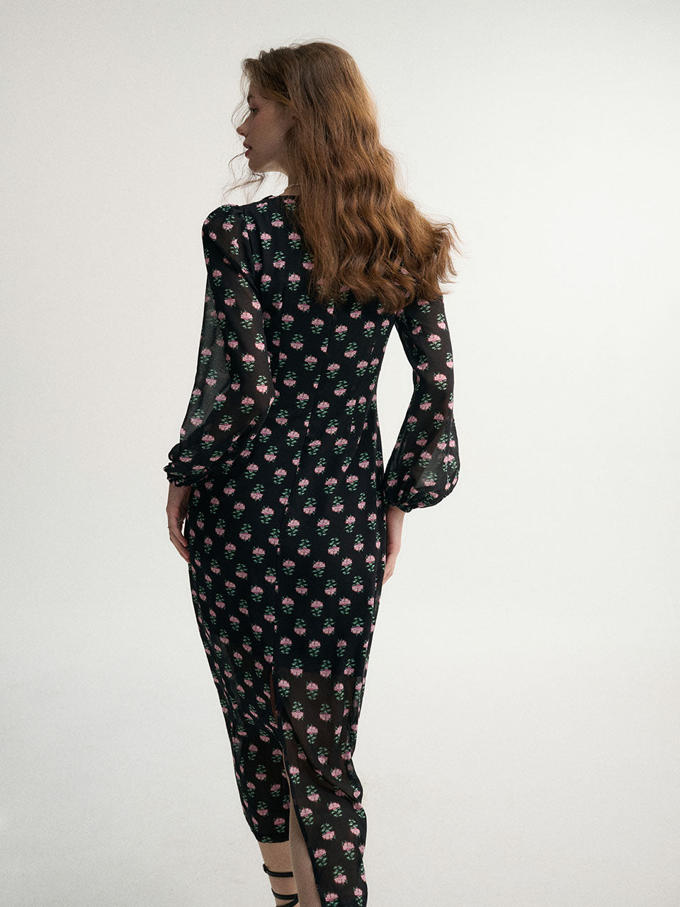 Black Pink V-Neck Long Dress Feminine Spring Look | Sincethen S Black Pink V-Neck Long Dress Feminine Spring Look | Sincethen S
