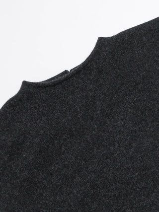 Falling Wool Warmer Cape