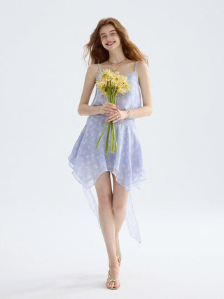 Iris mini dress with sweetheart neckline and pleated skirt, perfect for a lovely summer outfit