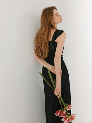 Nox Heart Neck Long Dress