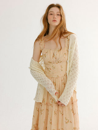 Woman wearing the Odor pointelle cardigan – elegant, comfortable, and perfect for everyday wear.